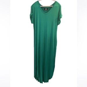 NWOT MF Designs boho soft stretchy knit v-neck kelly green tee maxi dres…
